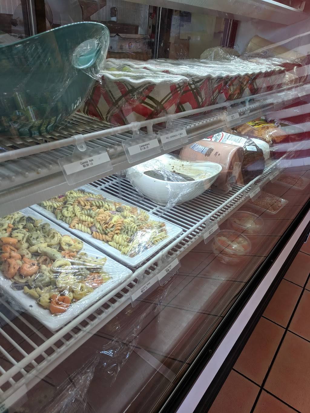DiGuardis Italian Deli | restaurant | 417 E Port Hueneme Rd, Port Hueneme, CA 93041, USA | 8058741028 OR +1 805-874-1028