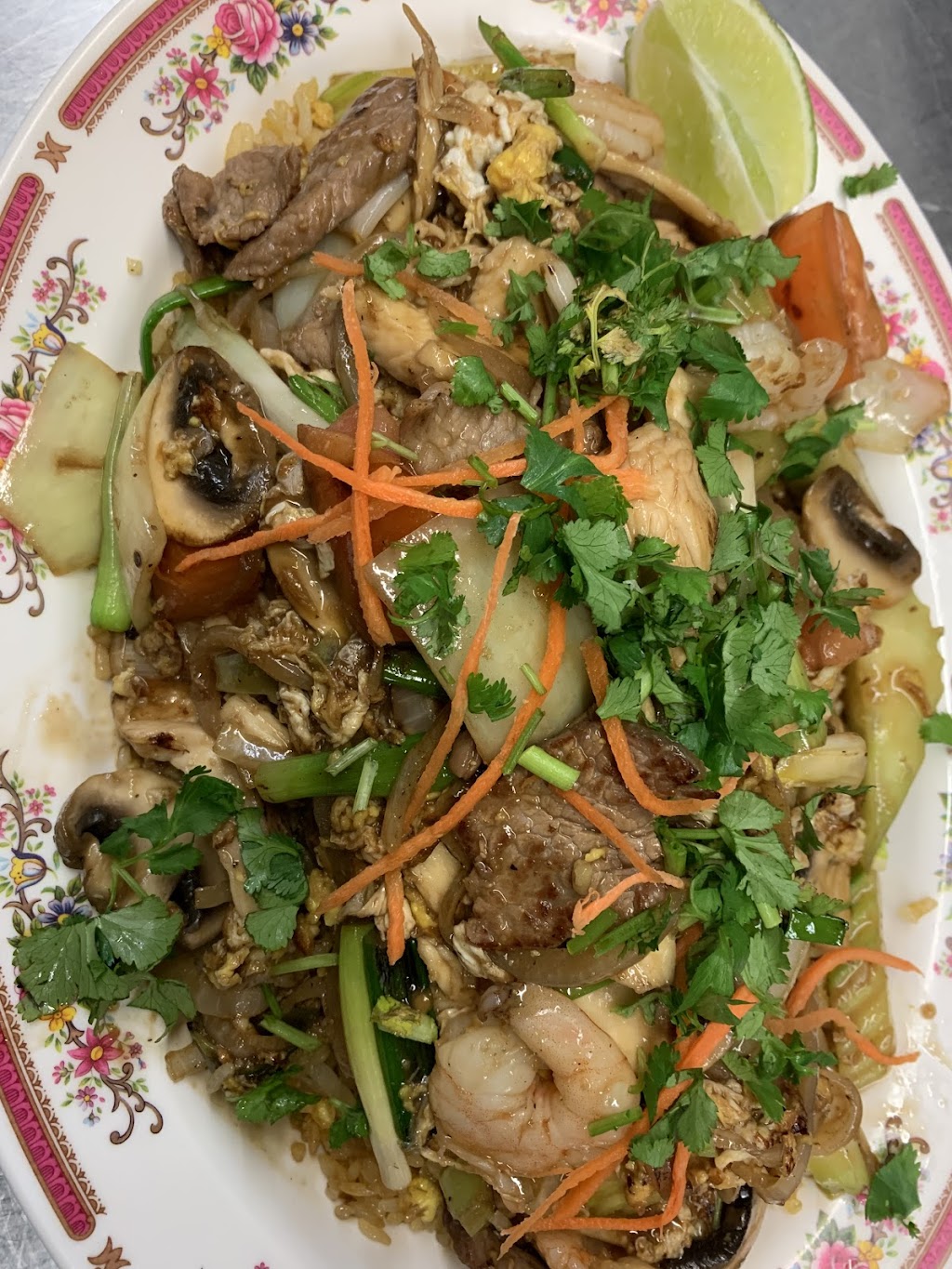 Golden Lotus Restaurant | restaurant | 2417 E Amarillo Blvd, Amarillo, TX 79107, USA | 8063317824 OR +1 806-331-7824