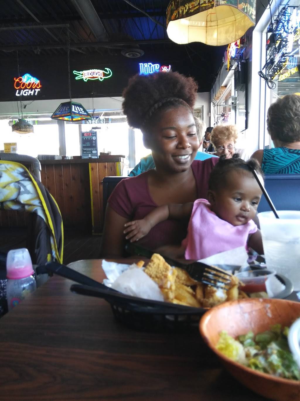 Salem Gyros and Subs | meal takeaway | 1611 N Nebraska Ave, Tampa, FL 33602, USA | 8132759898 OR +1 813-275-9898