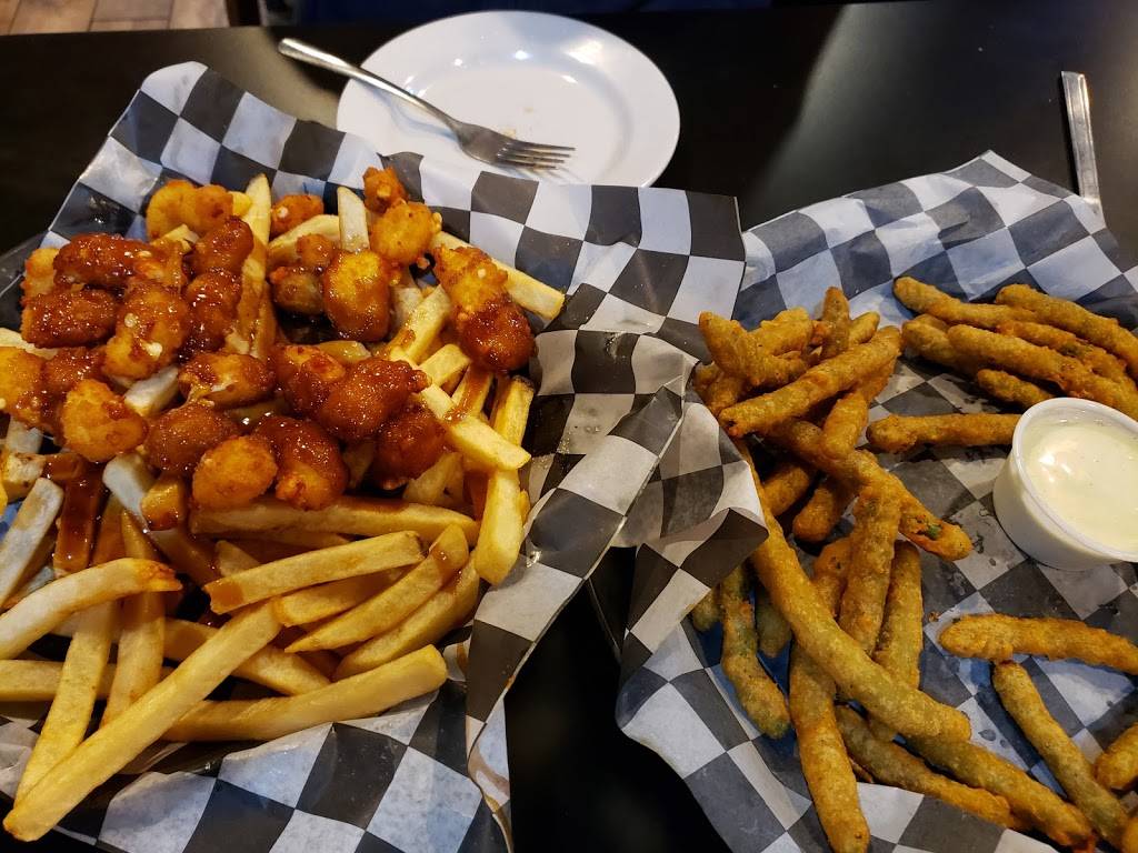 Underdog Sports Bar and Grill | restaurant | 3100 Paxton St, Harrisburg, PA 17111, USA | 7175645150 OR +1 717-564-5150