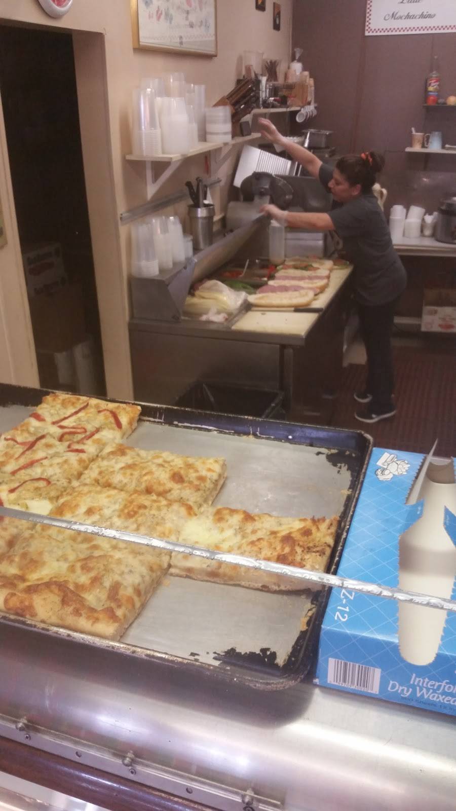 Deanatella’s | meal takeaway | 7525 Granger Rd, Valley View, OH 44125, USA | 2165250111 OR +1 216-525-0111