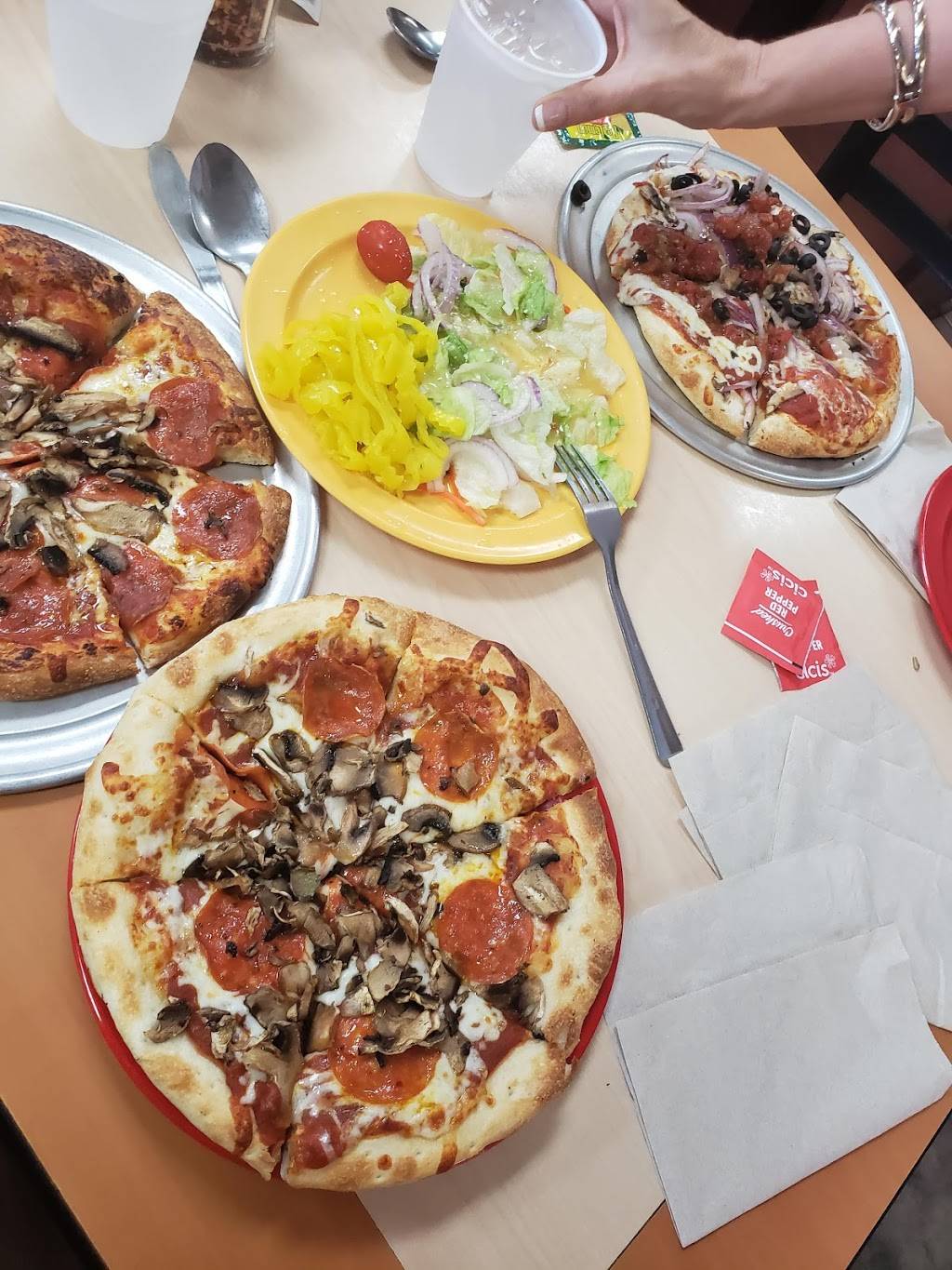 Cicis | restaurant | 4743 66th St N, St. Petersburg, FL 33709, USA | 7275488888 OR +1 727-548-8888