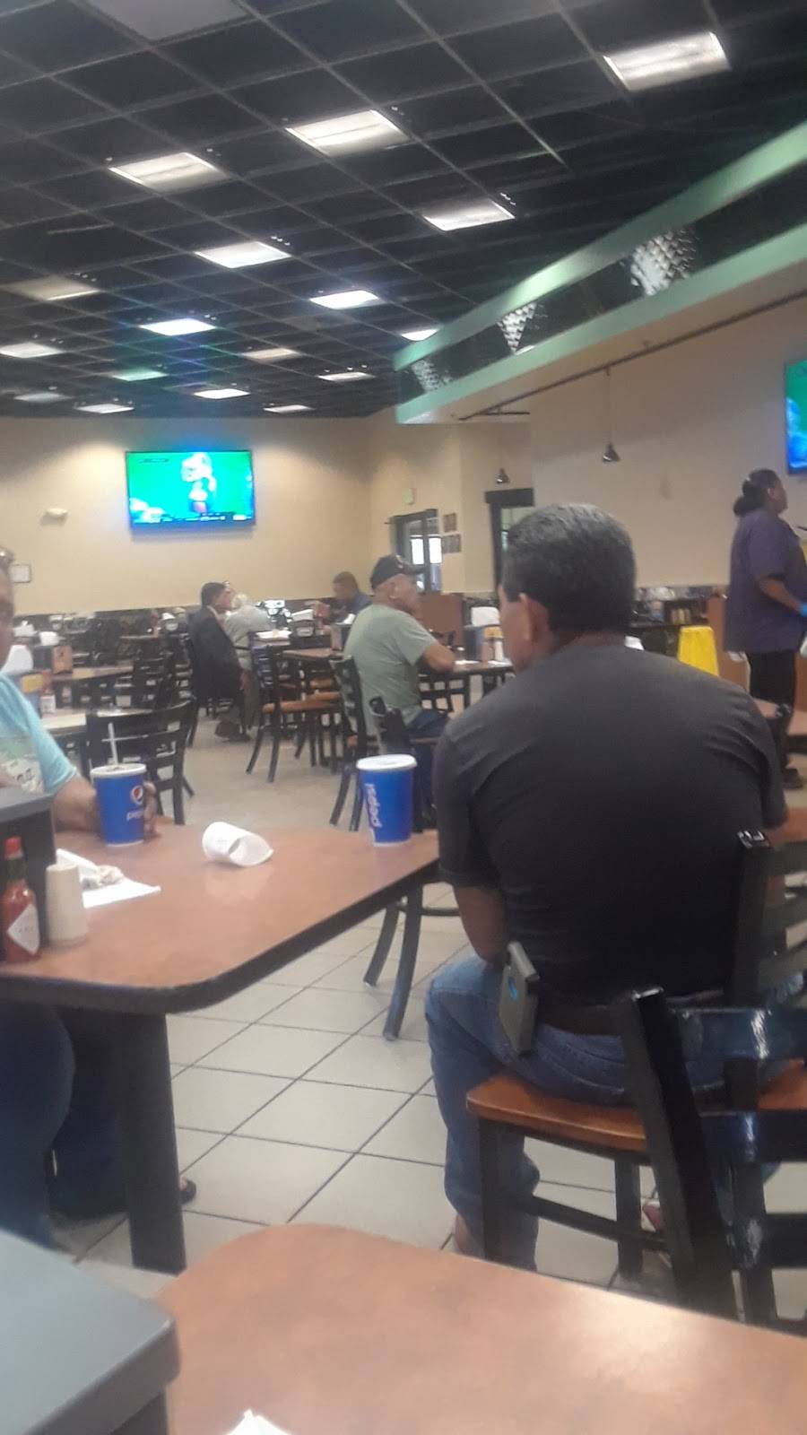 Grizzlys Food Court | restaurant | 681 S Reservation Rd, Porterville, CA 93257, USA | 8009033353 OR +1 800-903-3353