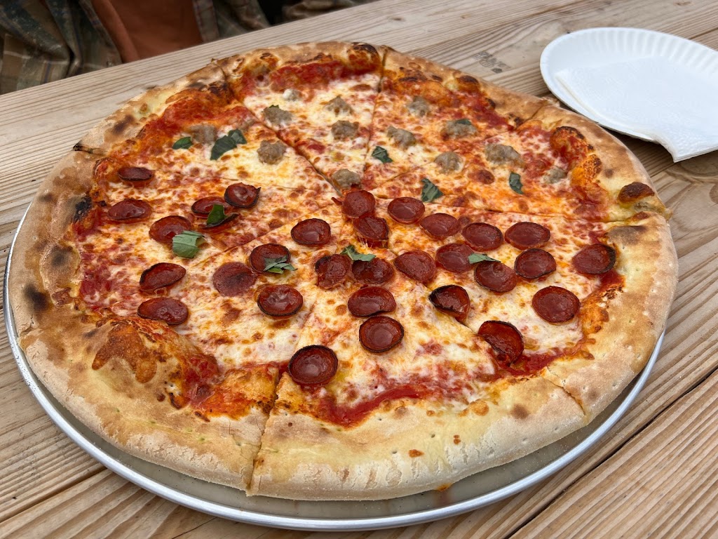 Pinky Ring Pizza | restaurant | 414 Gallatin Pike S, Madison, TN 37115, USA | 6154817693 OR +1 615-481-7693