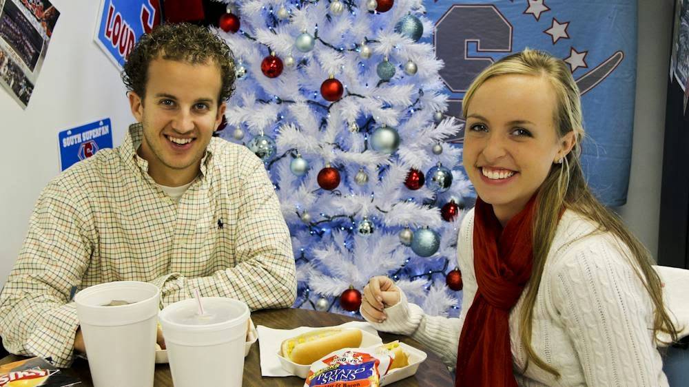 Hot Dog Hut | restaurant | 4028 Fort Henry Dr, Kingsport, TN 37663, USA | 4232398020 OR +1 423-239-8020