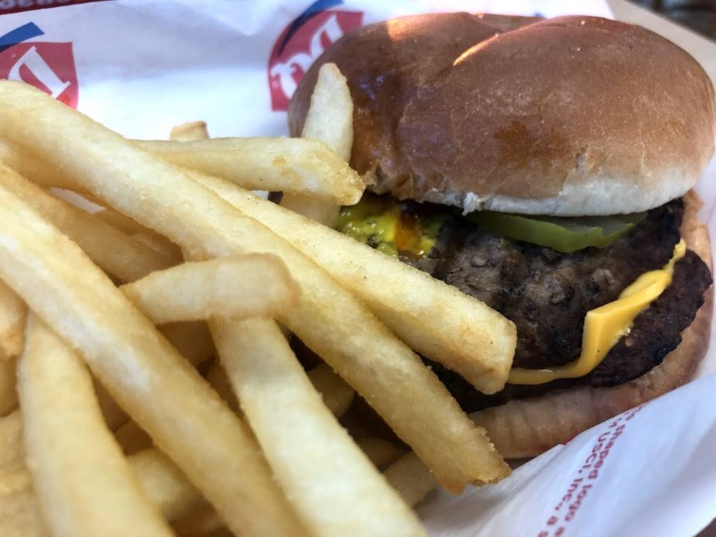 Dairy Queen Grill & Chill | restaurant | 2540 Memorial Blvd, Springfield, TN 37172, USA | 6153847444 OR +1 615-384-7444