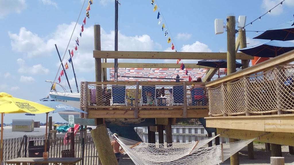 PigDog BEACH ★ BAR ★ BQ | restaurant | 3501 Boardwalk, Wildwood, NJ 08260, USA | 6097293700 OR +1 609-729-3700