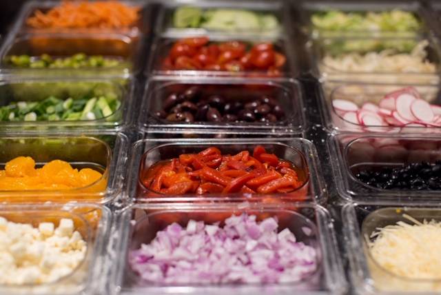 colour palate TOSA | restaurant | 7488 W State St, Wauwatosa, WI 53213, USA | 4143862212 OR +1 414-386-2212