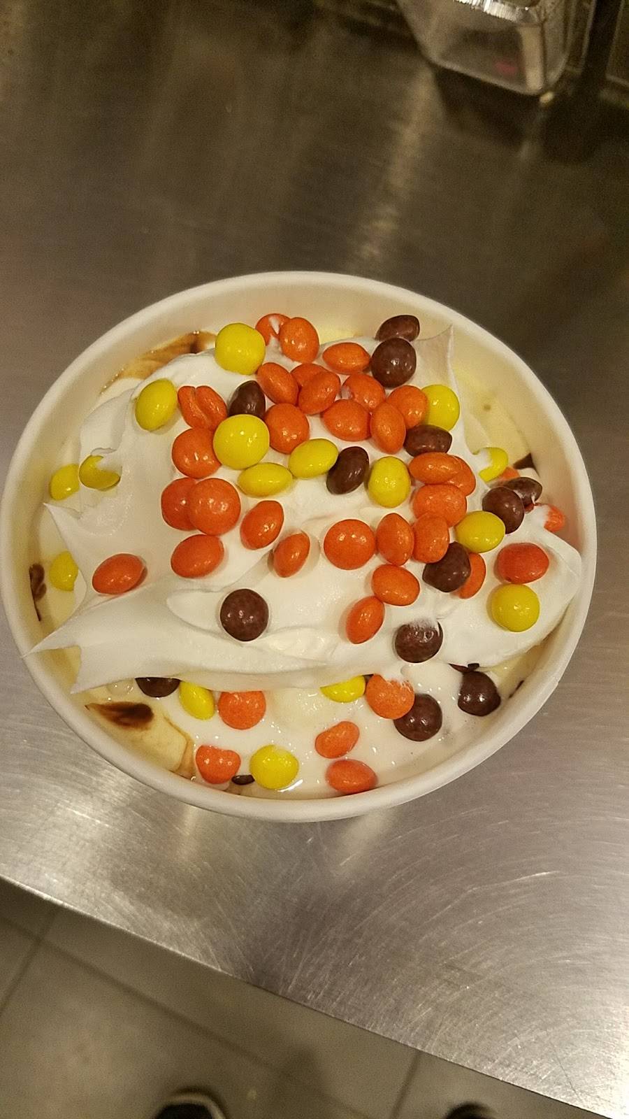 Menchies Frozen Yogurt | bakery | 4849 Laurel Canyon Blvd, Valley Village, CA 91607, USA | 8189859150 OR +1 818-985-9150