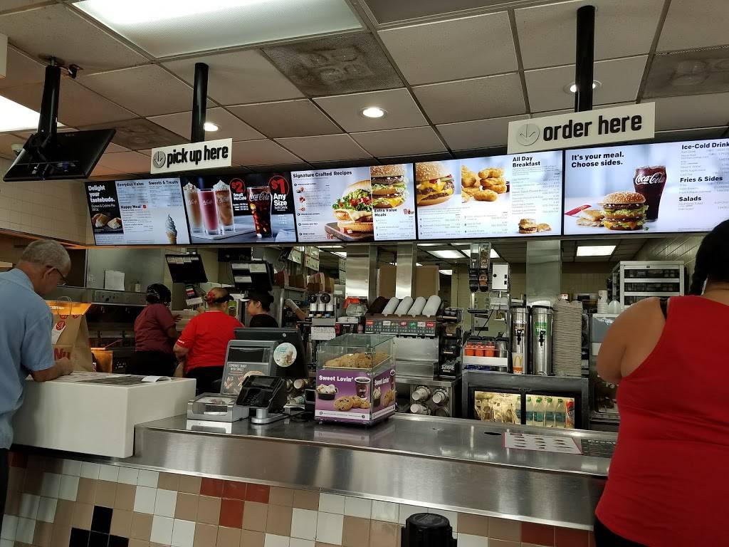 McDonalds | cafe | 5700 NW 79th Ave, Miami, FL 33166, USA | 3055992660 OR +1 305-599-2660