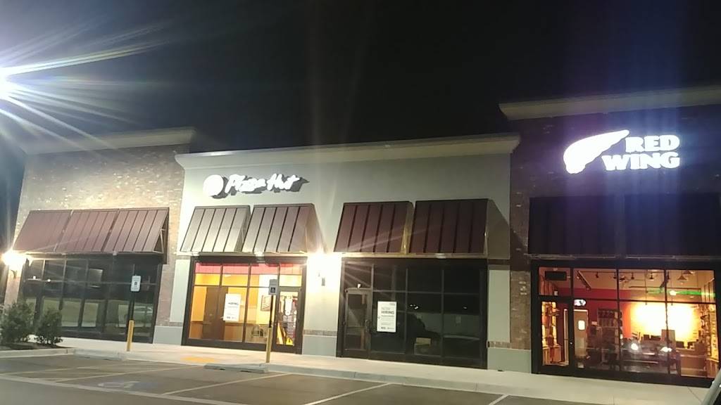 Pizza Hut | meal takeaway | 1531 W 81st St S Suite G, Tulsa, OK 74132, USA | 9184421488 OR +1 918-442-1488