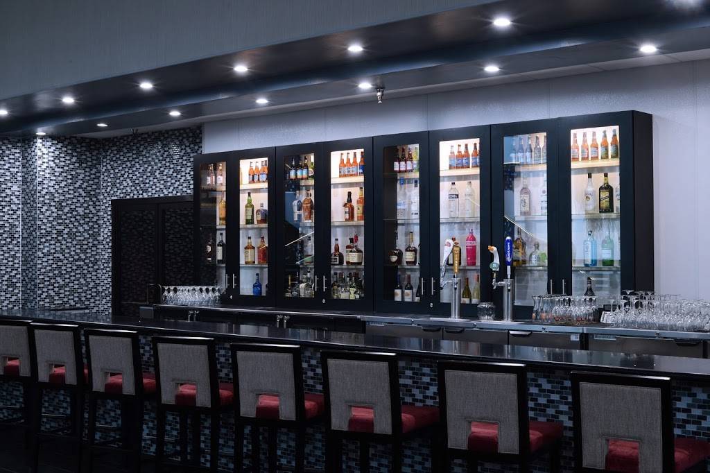 Winners Circle Restaurant | night club | 1325 S Hurstbourne Pkwy, Louisville, KY 40222, USA | 5024262600 OR +1 502-426-2600