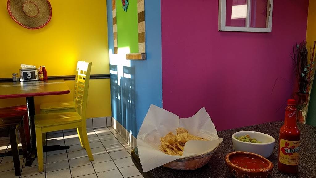 El Cerrito Mexican Restaurant | restaurant | 306 Sand Lake Road, Onalaska, WI 54650, USA | 6085199330 OR +1 608-519-9330