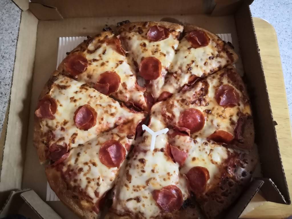 Pizza Hut | meal takeaway | 908 Bacons Bridge Rd, Summerville, SC 29485, USA | 8438718200 OR +1 843-871-8200