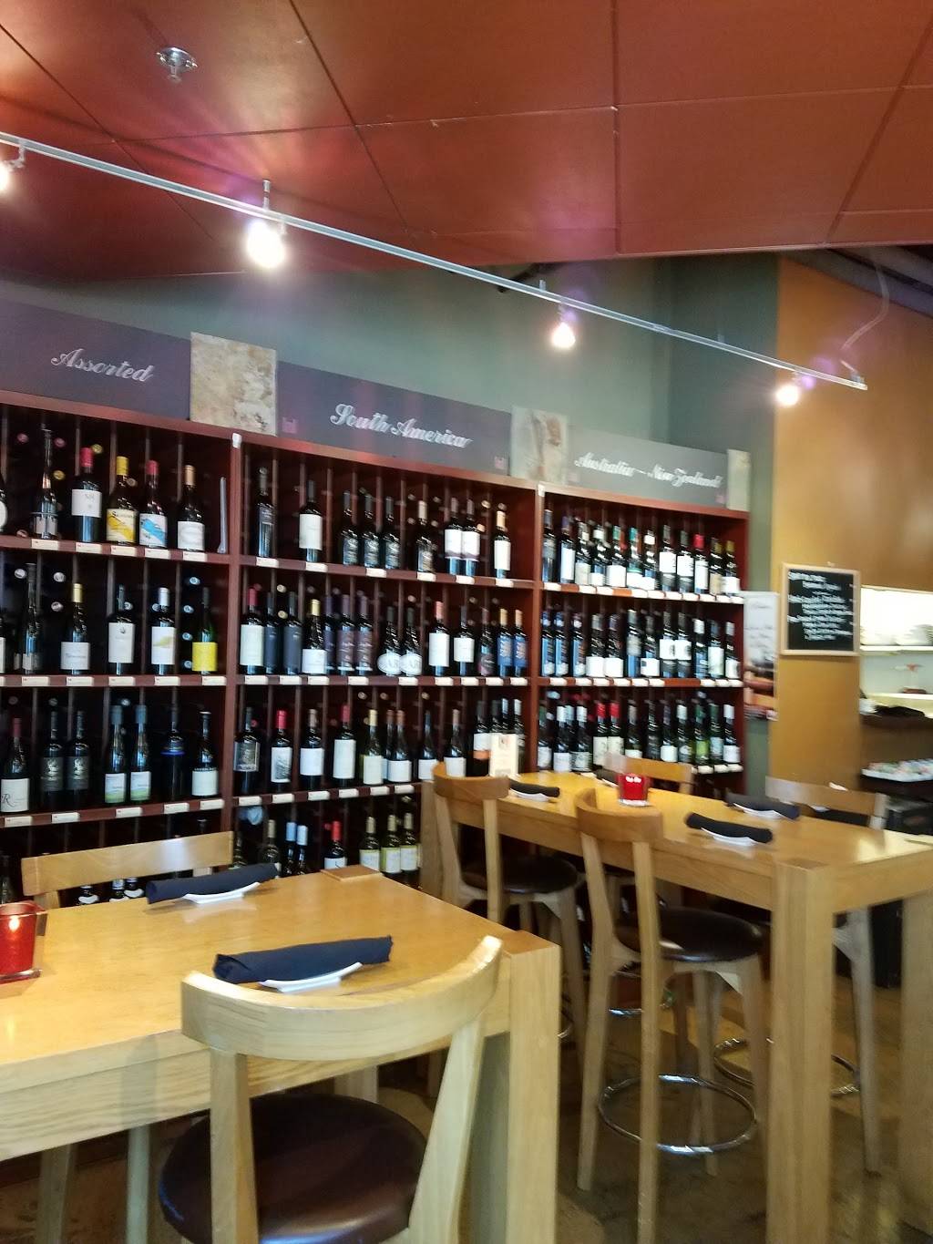 The Wine House | restaurant | 3950 University Dr Suite 212, Fairfax, VA 22030, USA | 7033522211 OR +1 703-352-2211