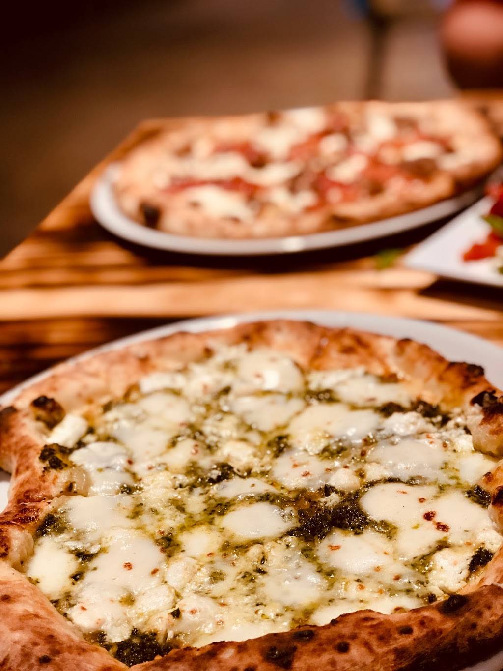 Elemento Neapolitan Pizza | restaurant | 1350 Concourse Ave, Memphis, TN 38104, USA | 9016727527 OR +1 901-672-7527