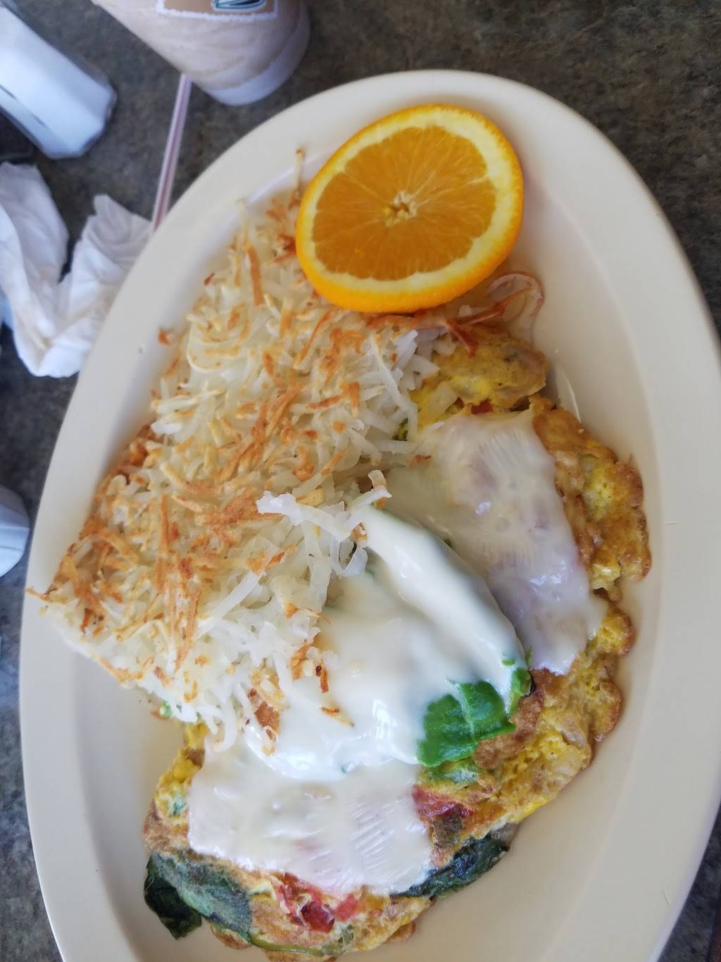 Toms Famous Burgers 11 | restaurant | 8121 State St, South Gate, CA 90280, USA | 3235631717 OR +1 323-563-1717