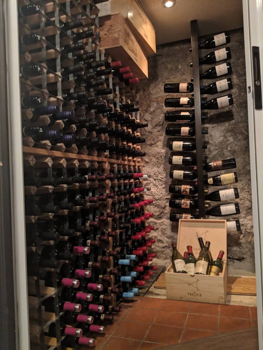 Bin 23 Restaurant | restaurant | 6 Carden St, Guelph, ON N1H 3A2, Canada | 5197802246 OR +1 519-780-2246