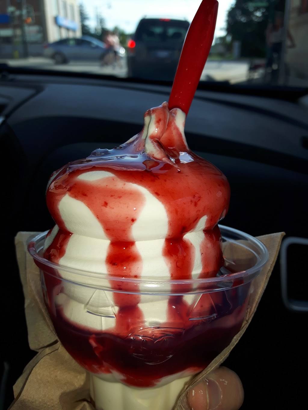 Dairy Queen | restaurant | 5 Charles St E, Ingersoll, ON N5C 1J5, Canada | 5194853101 OR +1 519-485-3101