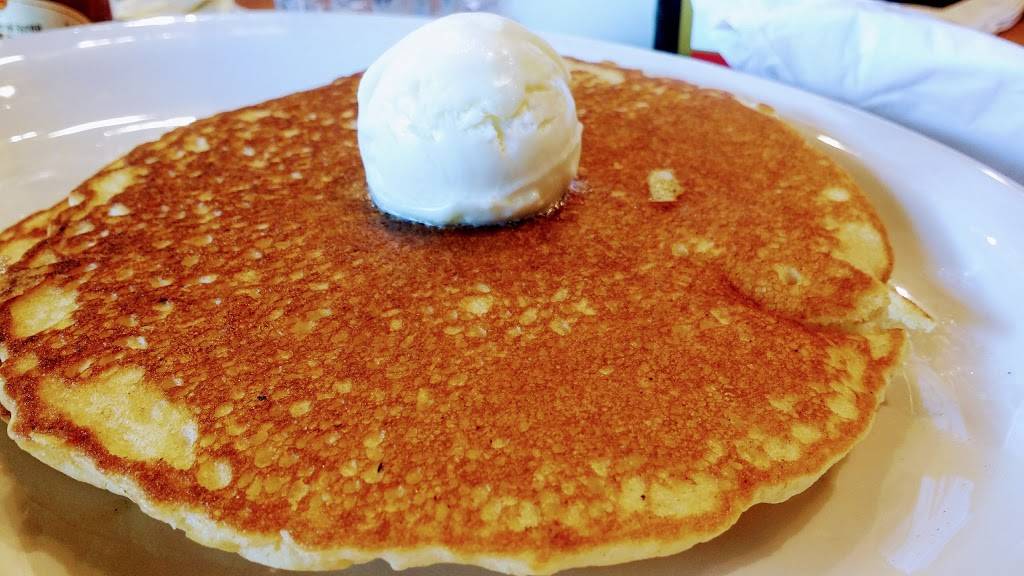 Cracker Barrel Old Country Store | restaurant | 155 N Krome Ave, Florida City, FL 33034, USA | 3052482033 OR +1 305-248-2033