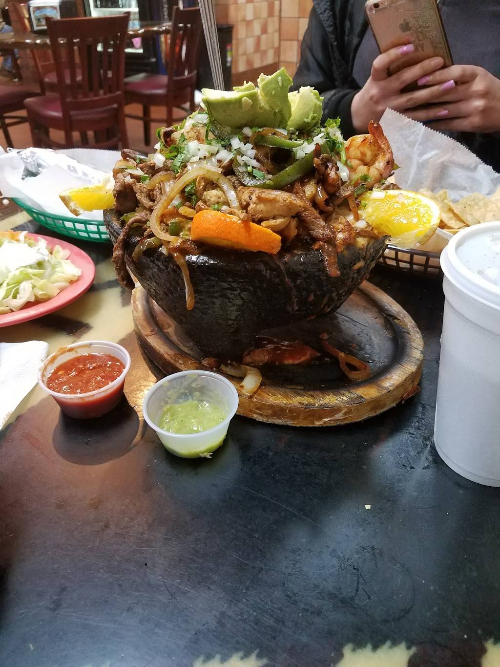 Taqueria Manteca | restaurant | 275 W Louise Ave, Manteca, CA 95336, USA | 2092392713 OR +1 209-239-2713