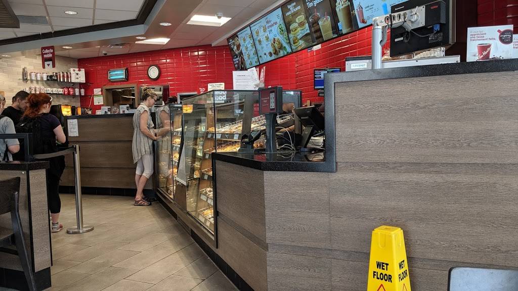 Tim Hortons | restaurant | 2700 Rue Ontario E, Montréal, QC H1K 0E2, Canada | 5145261707 OR +1 514-526-1707
