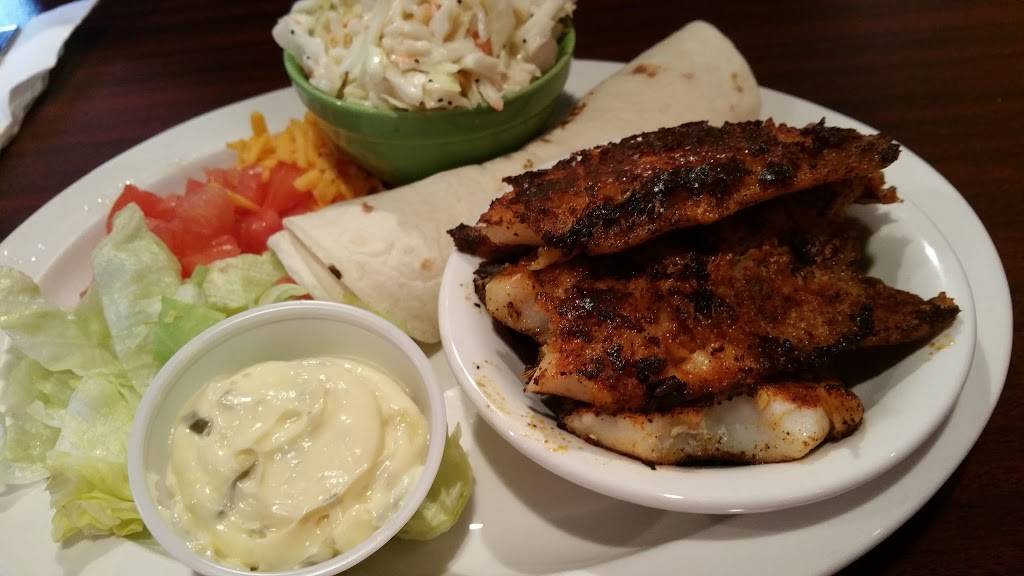 The Hang Out Bar & Grill on Snow Lake | restaurant | 1865 W, IN-120, Fremont, IN 46737, USA | 2608332582 OR +1 260-833-2582