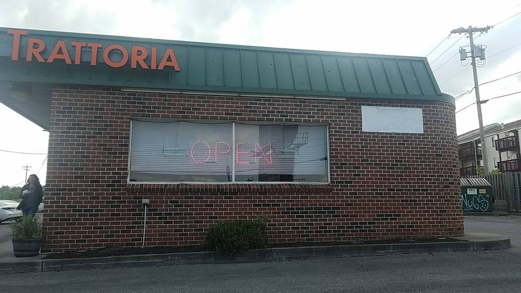 La Trattoria | Italian Eatery | restaurant | 240 Lutz Ave, Martinsburg, WV 25404, USA | 3042626925 OR +1 304-262-6925