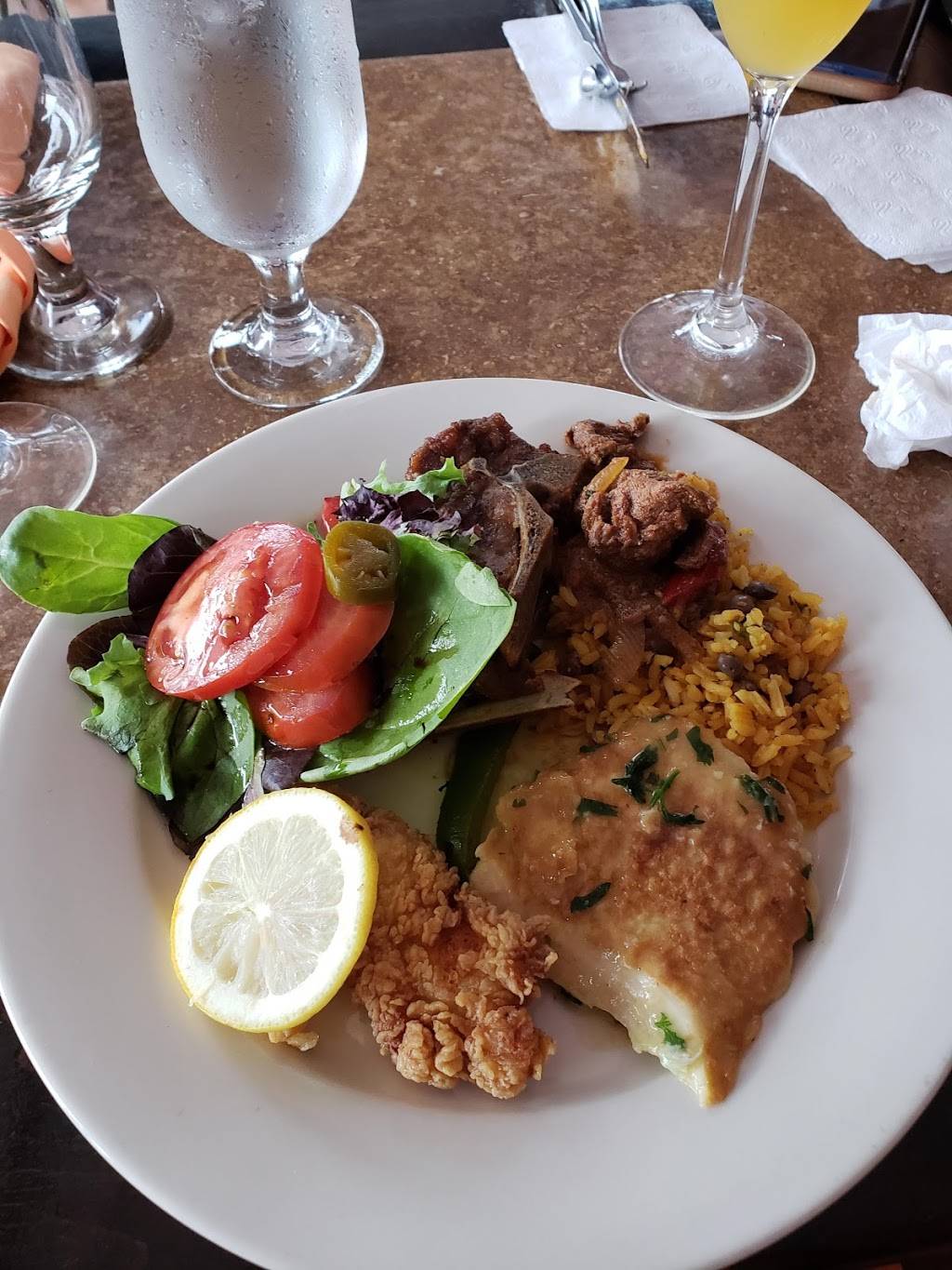 Mamajuana Cafe | restaurant | 33-15 56th St, Woodside, NY 11377, USA | 7185656454 OR +1 718-565-6454