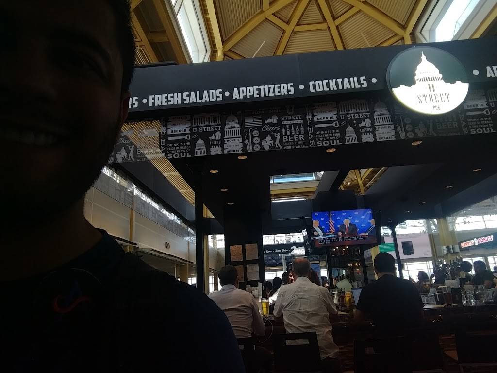 U Street Pub - Reagan Airport | restaurant | Ronald Reagan Washington National Airport, Arlington, VA 22202, USA | 7034171086 OR +1 703-417-1086