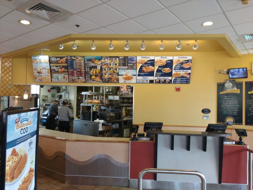 Long John Silvers | restaurant | 2015 S Lake St, Mundelein, IL 60060, USA | 8479497880 OR +1 847-949-7880