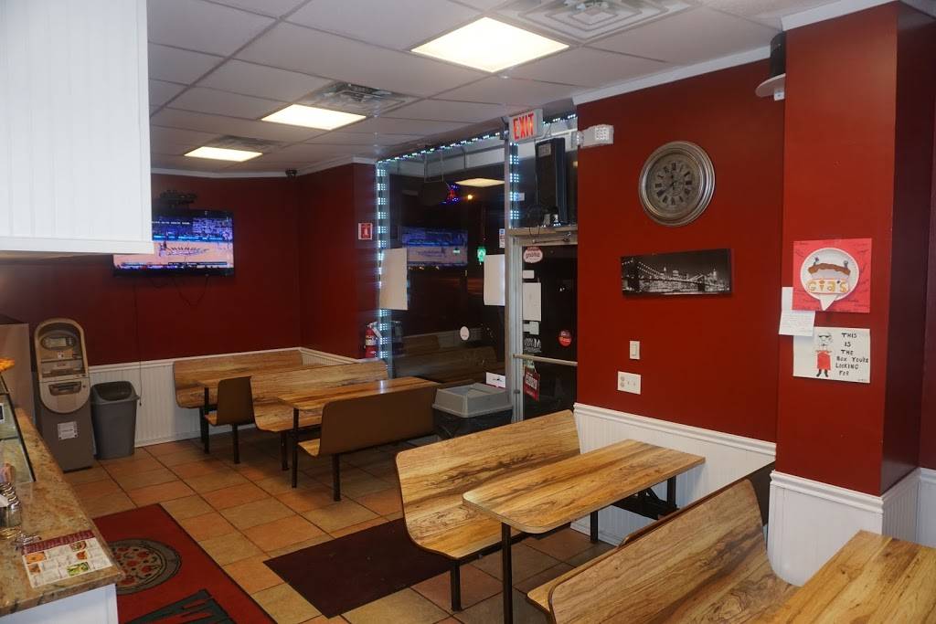 Gias Pizza | restaurant | 264 North Rd, Poughkeepsie, NY 12601, USA | 8454831400 OR +1 845-483-1400