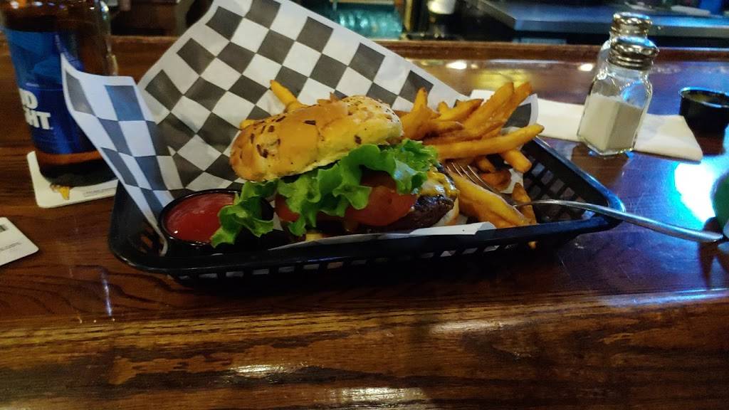 J. McCroskeys Irish Pub & Grill | restaurant | 1423 29th Ave Dr NE, Hickory, NC 28601, USA | 8288553555 OR +1 828-855-3555