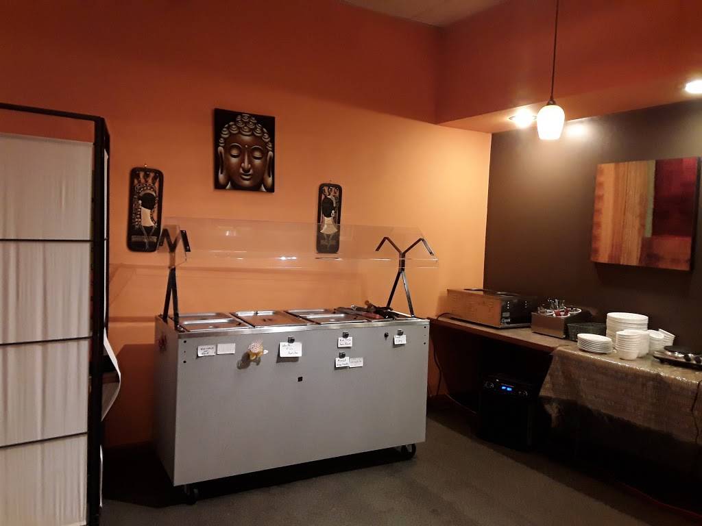 Lai Thai Kitchen | restaurant | 1621 Leonard St NE, Grand Rapids, MI 49505, USA | 6164565730 OR +1 616-456-5730