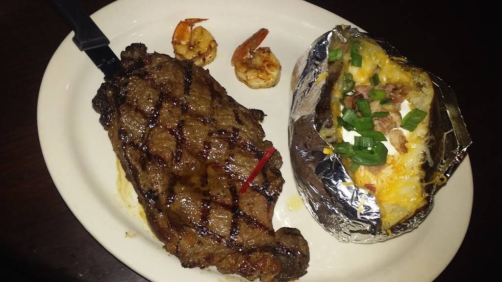 Coaches Sports Bar & Grill | restaurant | 1002, 17460 Northwest Fwy, Houston, TX 77040, USA | 7134667773 OR +1 713-466-7773