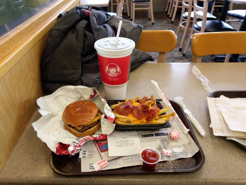 Wendys | restaurant | 1412 4th St NW, New Philadelphia, OH 44663, USA | 3303645991 OR +1 330-364-5991