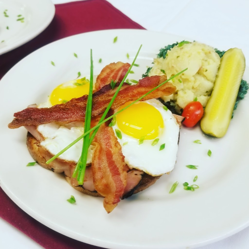 The Bierstube German Pub | restaurant | 1340 S Sanderson Ave, Anaheim, CA 92806, USA | 71456341664 OR +1 714-563-4166 ext. 4