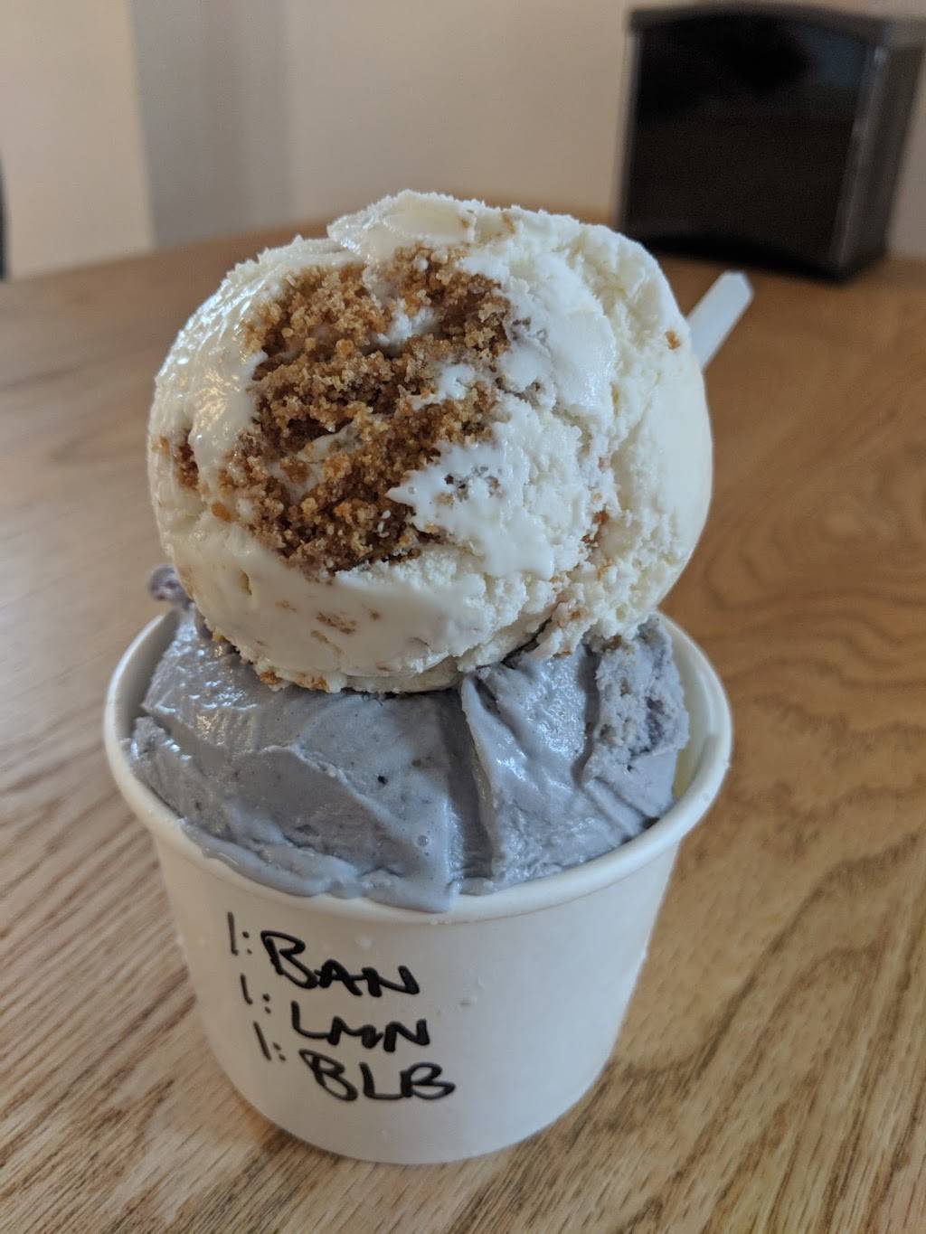 Monks BBQ | restaurant | 251 N 21st St, Purcellville, VA 20132, USA | 5407519425 OR +1 540-751-9425