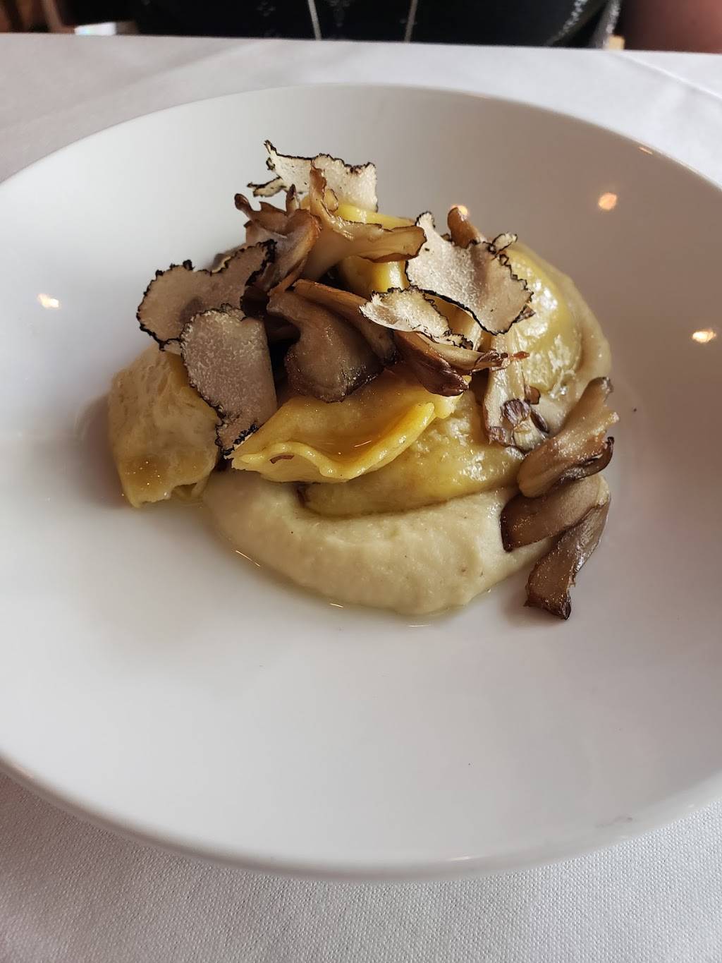 Postmark Restaurant | restaurant | 3410 Telford St, Cincinnati, OH 45220, USA | 5132813663 OR +1 513-281-3663