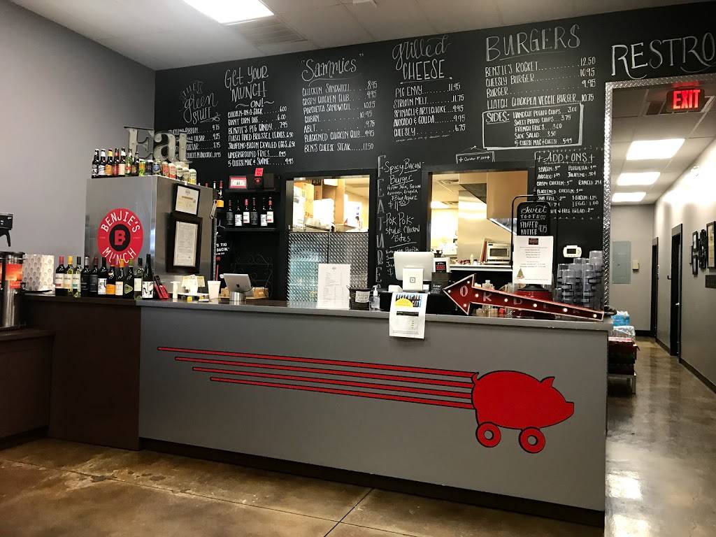 Benjies Munch | restaurant | 1218 W Bitters Rd Suite 107, San Antonio, TX 78216, USA | 2105568624 OR +1 210-556-8624