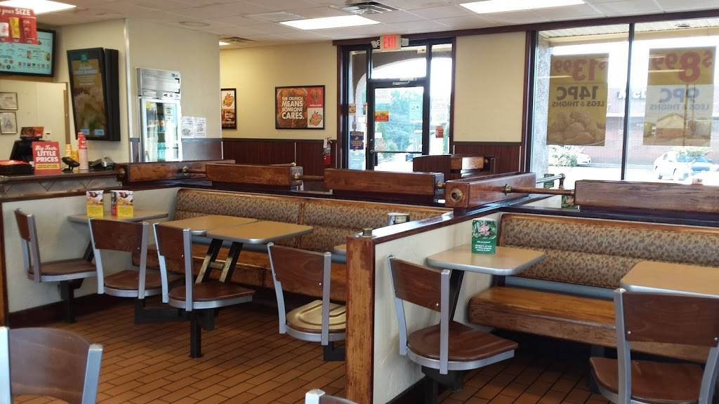 Churchs Chicken | restaurant | 1317 Sunset Dr, Grenada, MS 38901, USA | 6622261458 OR +1 662-226-1458