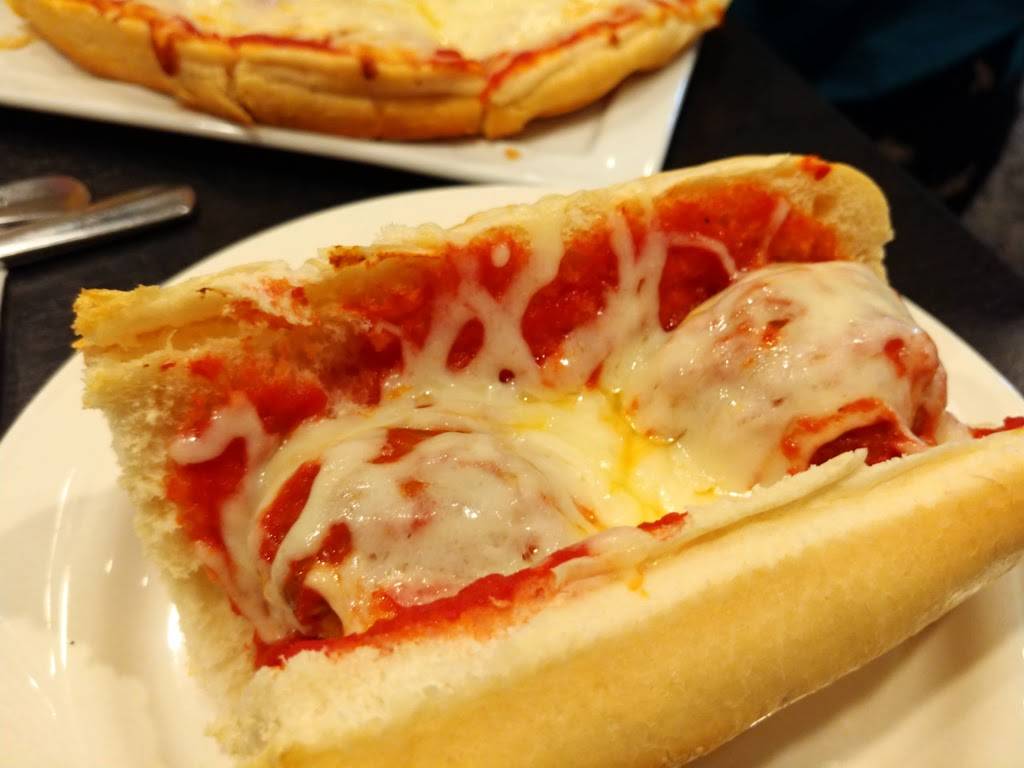 Pasqualinos Italian Restaurant | restaurant | 13032 Frankstown Rd, Penn Hills, PA 15235, USA | 4127939933 OR +1 412-793-9933