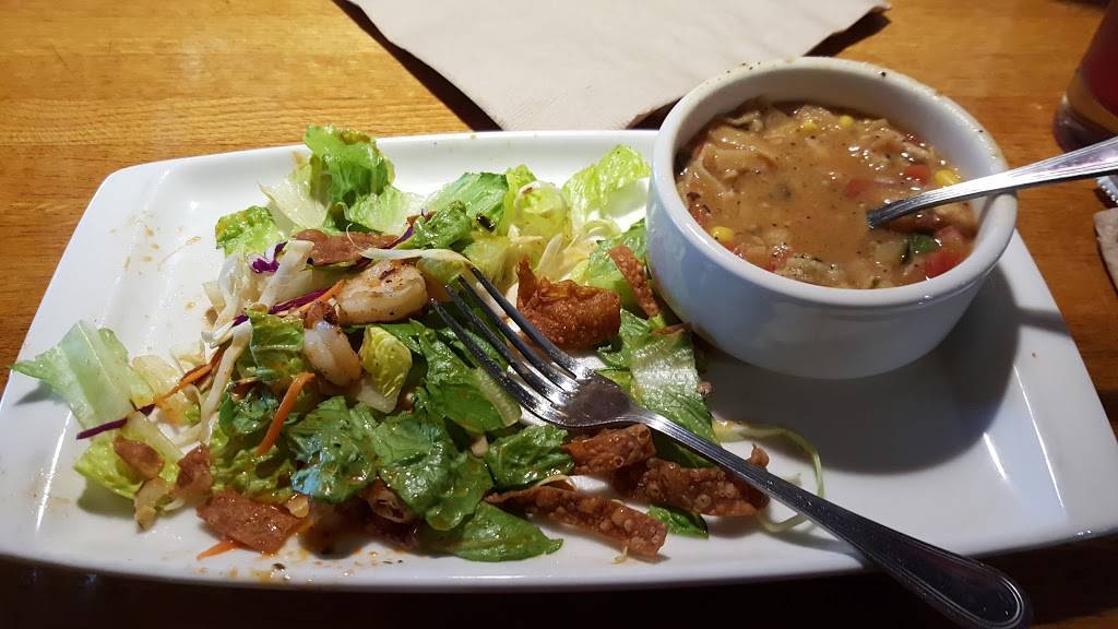 Applebees Grill + Bar | restaurant | 2030 Business Ln, Chico, CA 95928, USA | 5303436888 OR +1 530-343-6888