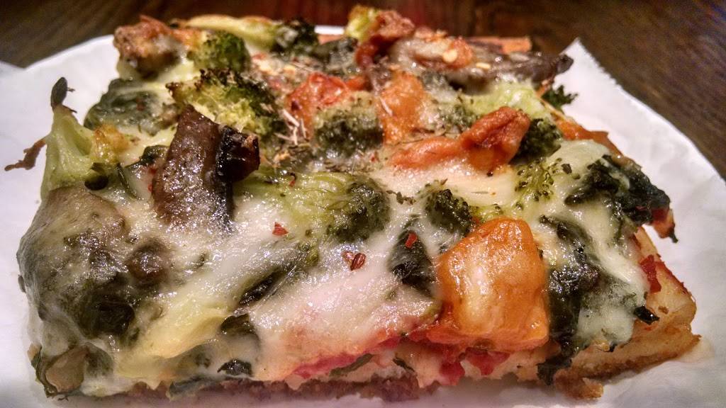 Leos Casa Calamari | restaurant | 8602 3rd Ave, Brooklyn, NY 11209, USA | 7189211900 OR +1 718-921-1900