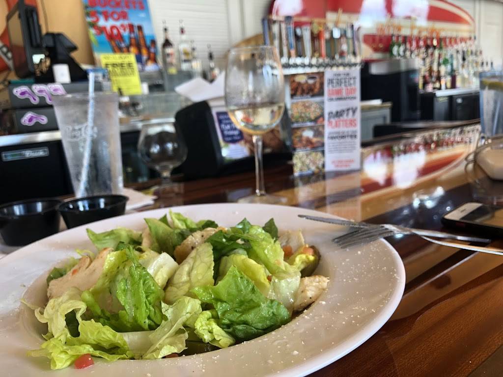 Hurricane Grill & Wings | meal takeaway | 1500 Gateway Blvd Suite 110, Boynton Beach, FL 33436, USA | 5618774562 OR +1 561-877-4562