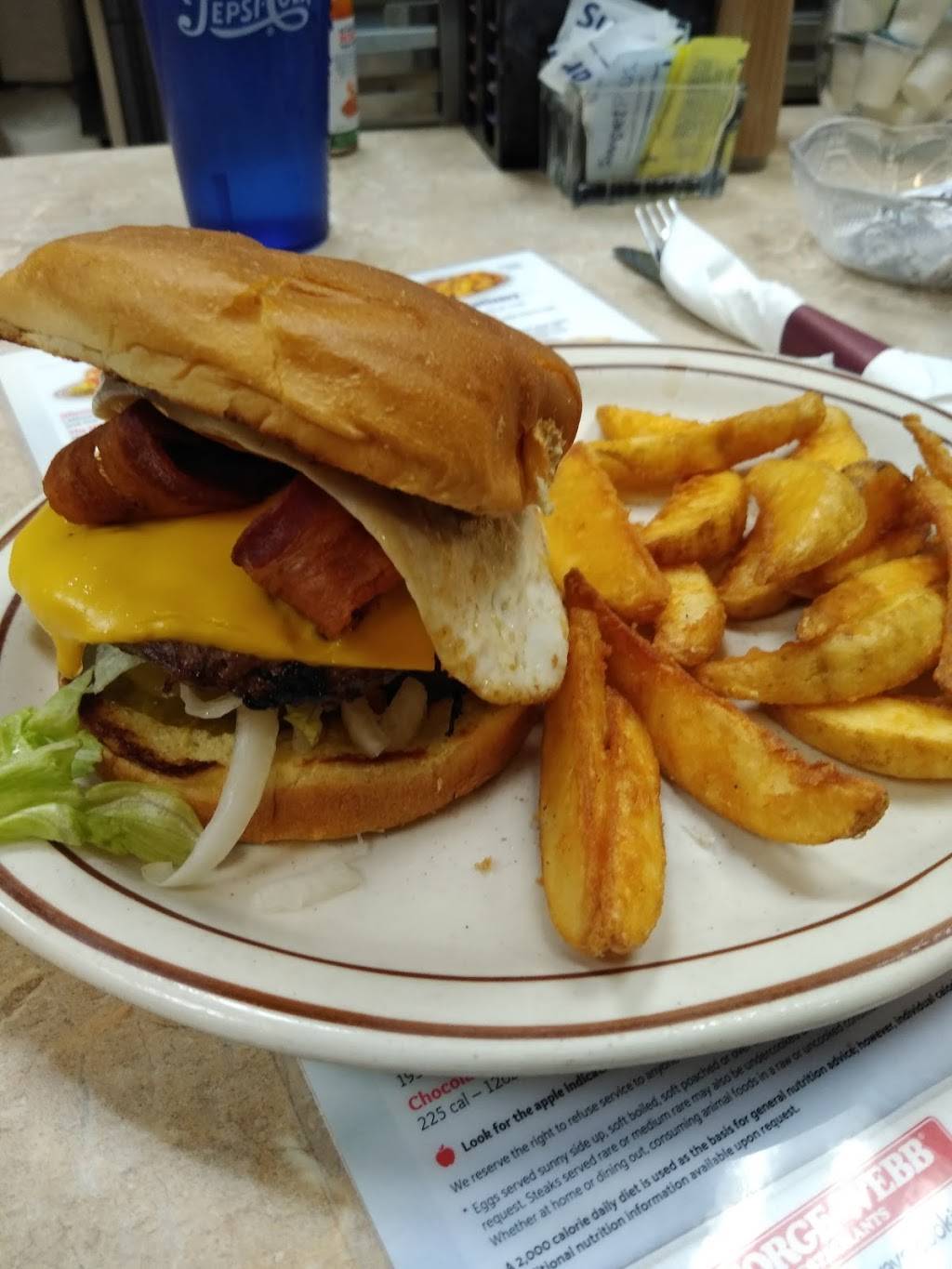 George Webb Restaurant | restaurant | 12201 W North Ave, Wauwatosa, WI 53226, USA | 4147744377 OR +1 414-774-4377