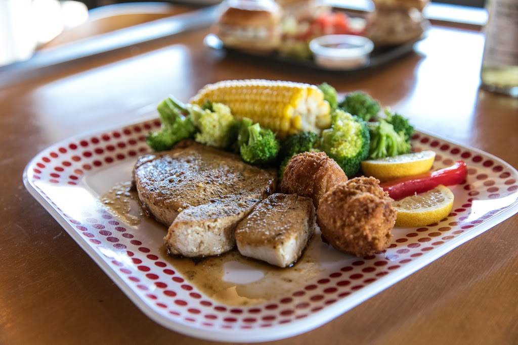 Beachside Seafood Restaurant & Market | restaurant | 120 3rd St S, Jacksonville Beach, FL 32250, USA | 9044442722 OR +1 904-444-2722