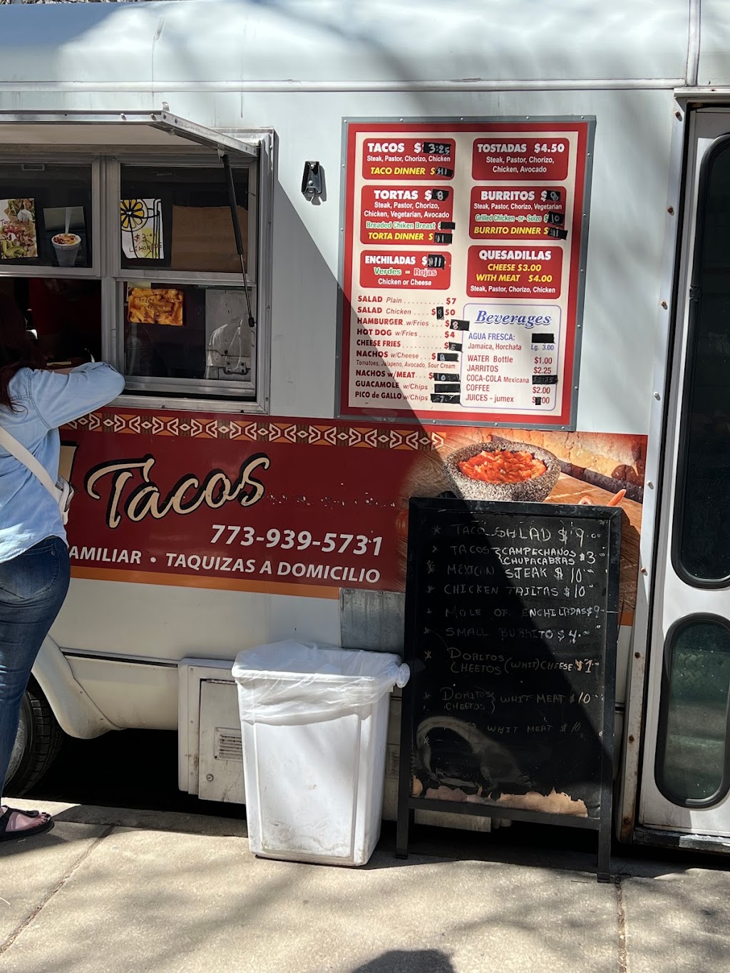 Flash Hernandez Tacos | restaurant | 5800 S Ellis Ave, Chicago, IL 60637, USA | 7739395731 OR +1 773-939-5731