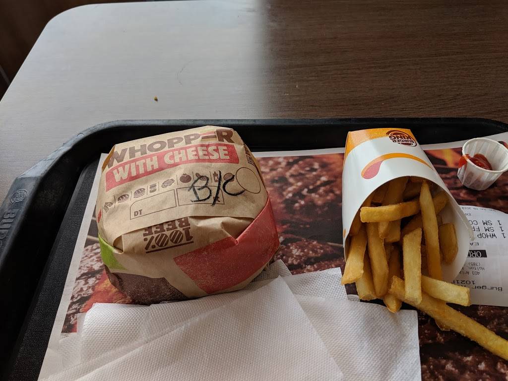 Burger King | restaurant | 403 Arizona Ave, Holton, KS 66436, USA | 7853644800 OR +1 785-364-4800