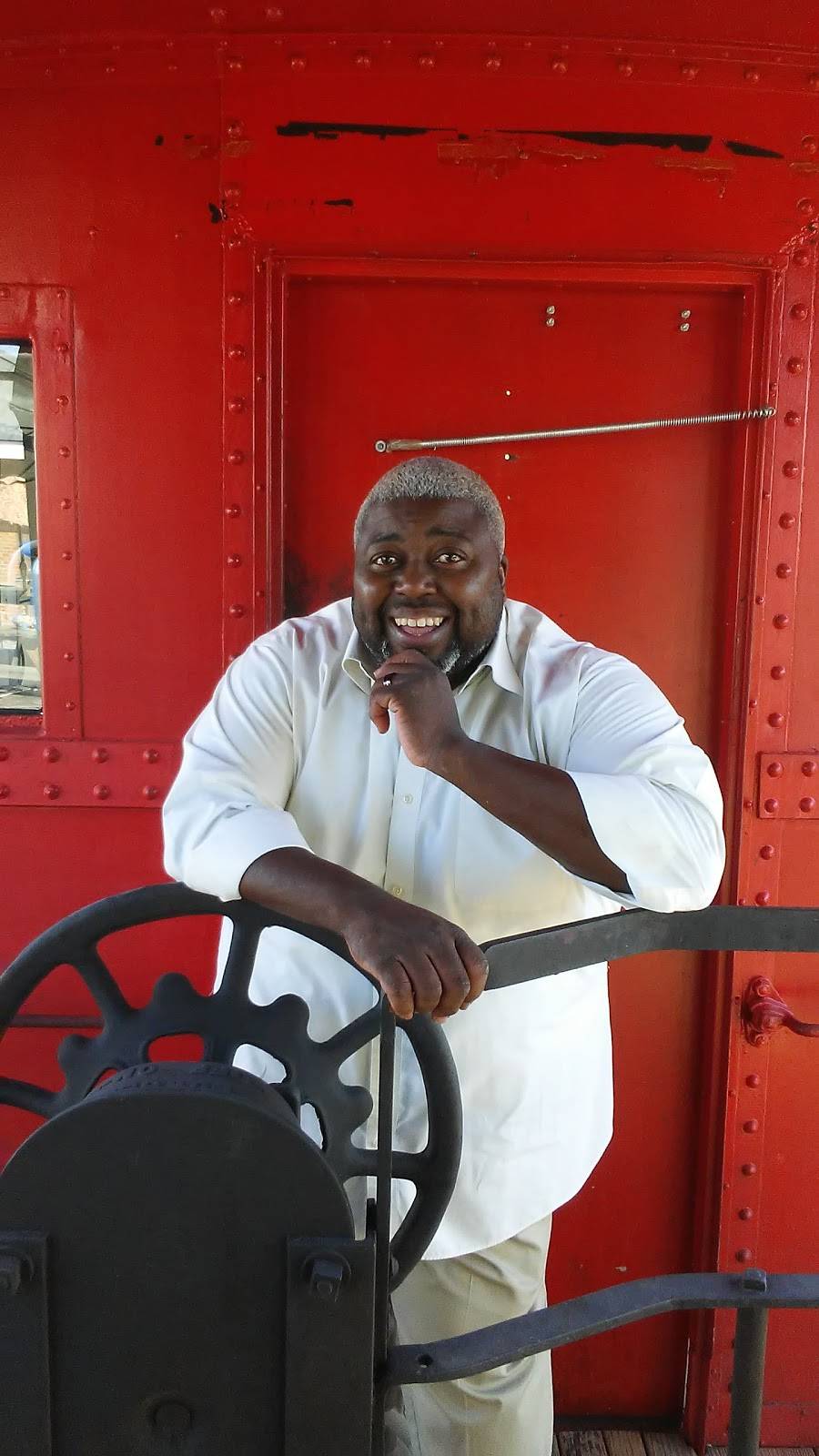 Boxcar Barnetts | restaurant | 104 E Thomas St, Lake City, SC 29560, USA | 8433747888 OR +1 843-374-7888